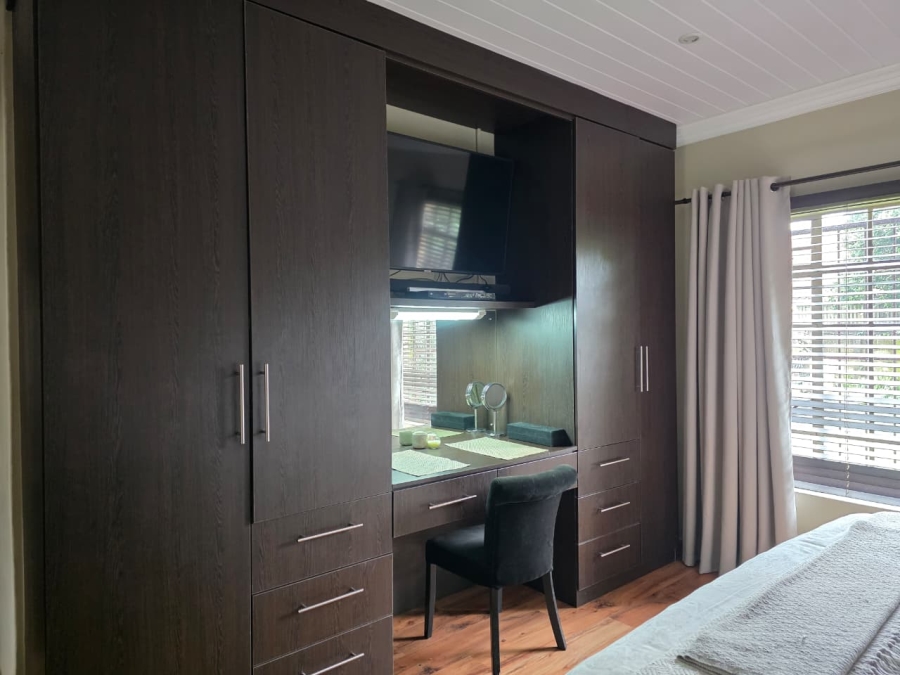 4 Bedroom Property for Sale in Geelhoutpark North West